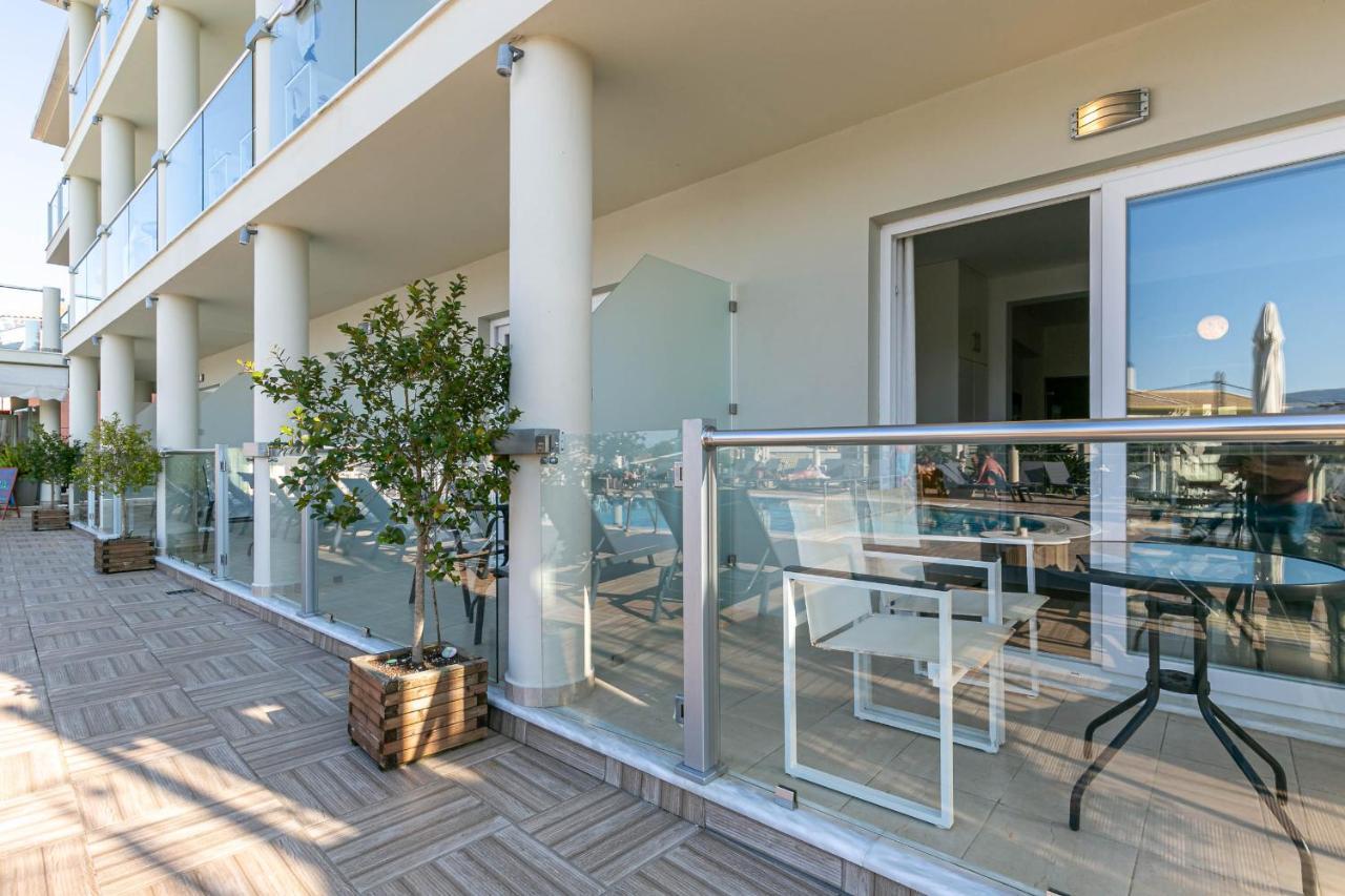 Palapart Gikas Gouvia Exterior foto